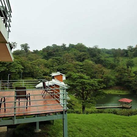 Burbi Lake Lodge Monteverde 外观 照片